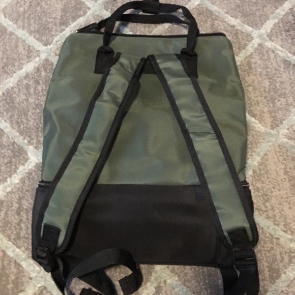 Durable Backpack - Picture 4 of 5